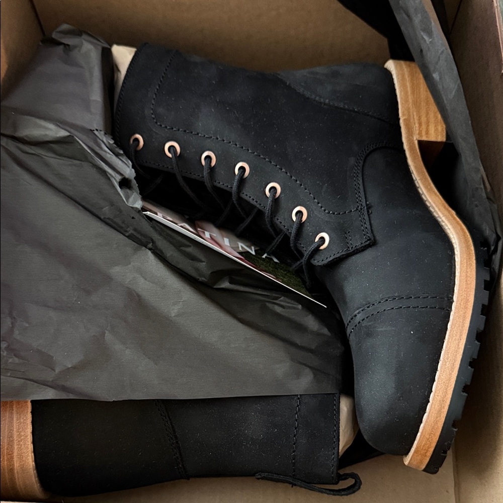 Patina Shadow Black Women's Lace-Up Boots